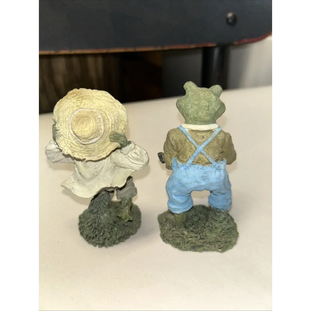 Lot Of 2 Vintage Frog Figurines Playing Guitar And Dancing So Cute!